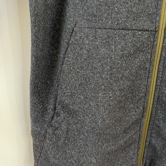 Men’s Lululemon Jacket Full Zip Size M - Picture 6 of 6